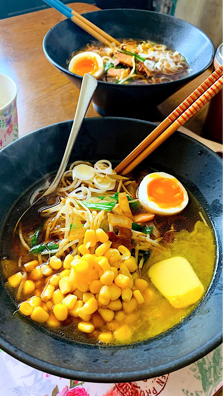 今日のお昼はラーメン。私だけバターコーン( ˘ω˘ )|ちはるさん