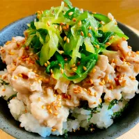 Snapdishの料理写真:ネギ塩豚丼|𝓨さん