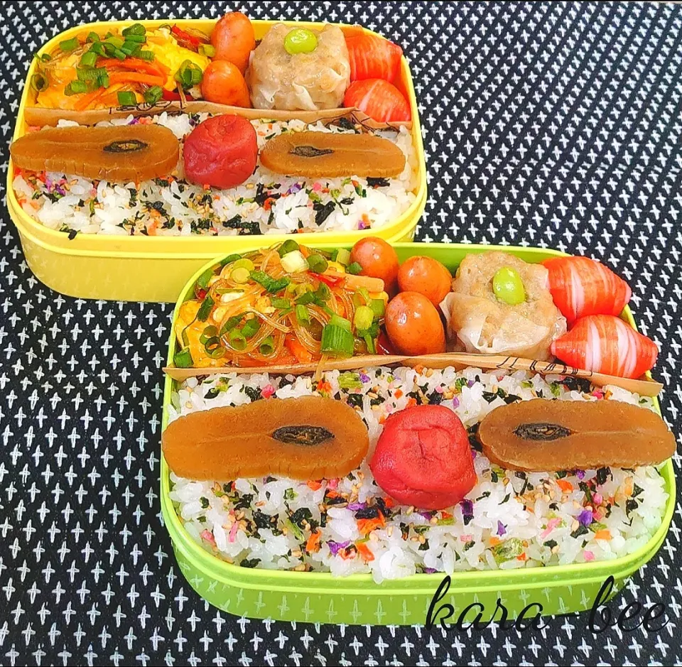 Snapdishの料理写真:母とムスコのラブラブおソロ♪陳さんのチン焼売＆大好きな鉄砲漬け弁当|からあげビールさん