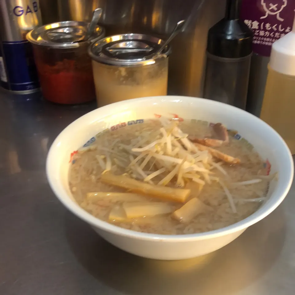 Snapdishの料理写真:＃朝ラー　＃ラーメン　＃ホープ軒|Hajime Sakaiさん