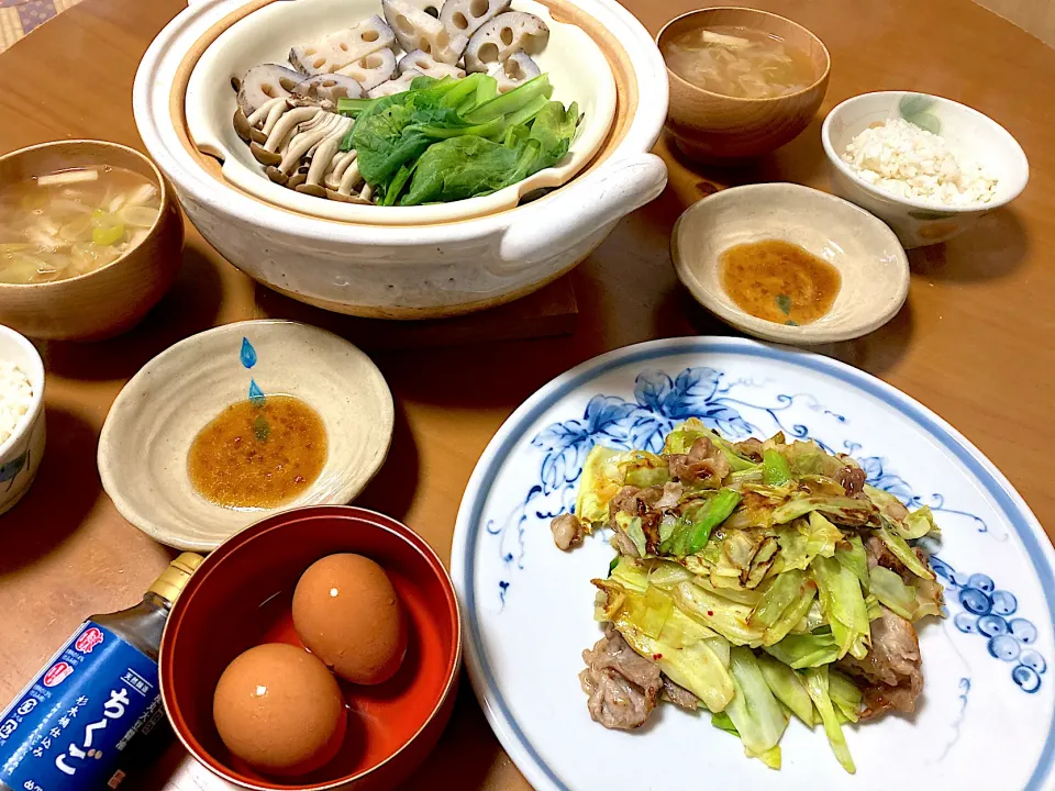 ヘルシー蒸し土鍋で蒸し野菜、回鍋肉、焼き白ネギのスープ、長崎県のコクモリたまご🥚→卵かけご飯に。|さくたえさん