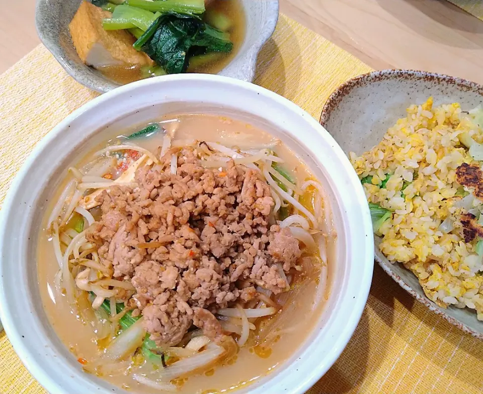 長野の太うどんで担々麺〜
レタス炒飯
ふわとろ中あげと小松菜の煮浸し|A-YA-YA-YAさん