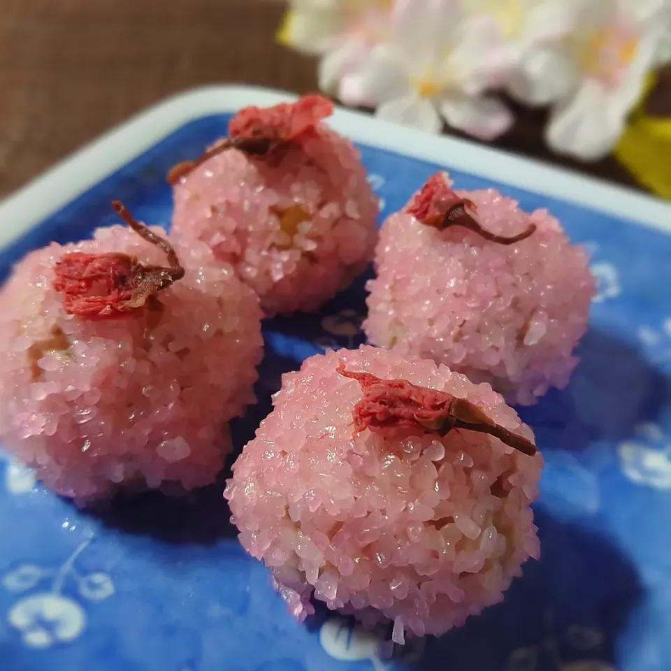 とんちんさんの料理 もちもちふっくら~桜餅風肉団子|ポトスさん