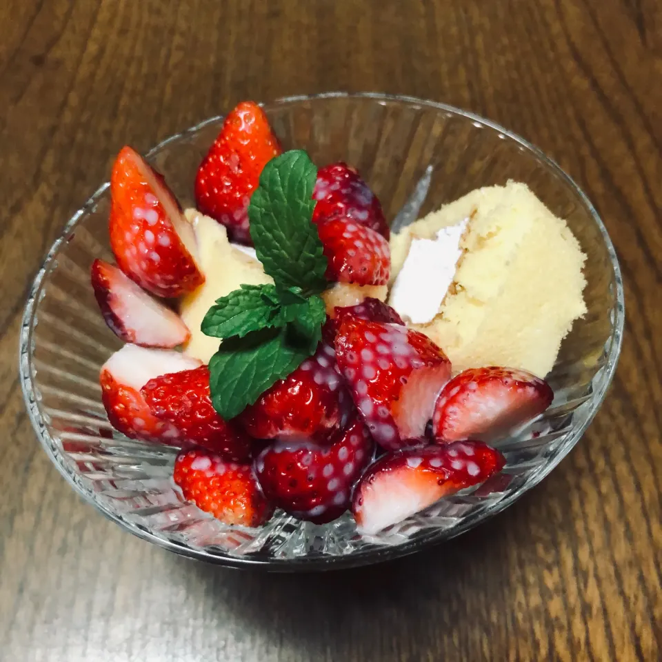 苺ロールケーキ🍓|ユミさん