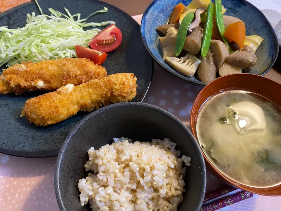 ささみチーズフライ、筑前煮、味噌汁、玄米ご飯|shokoさん