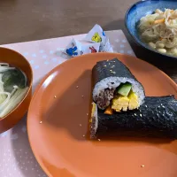 恵方巻き、切り干し大根の煮物、味噌汁|shokoさん