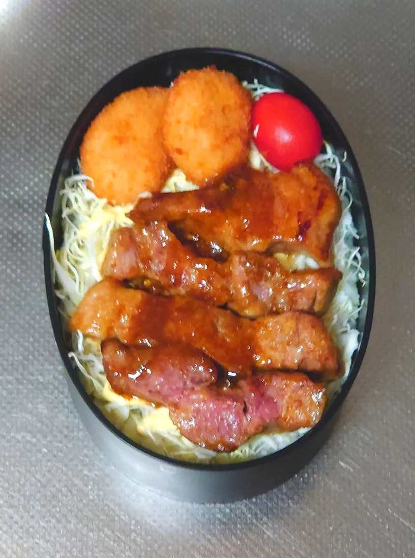 豚テキ丼弁当|黒川克博さん