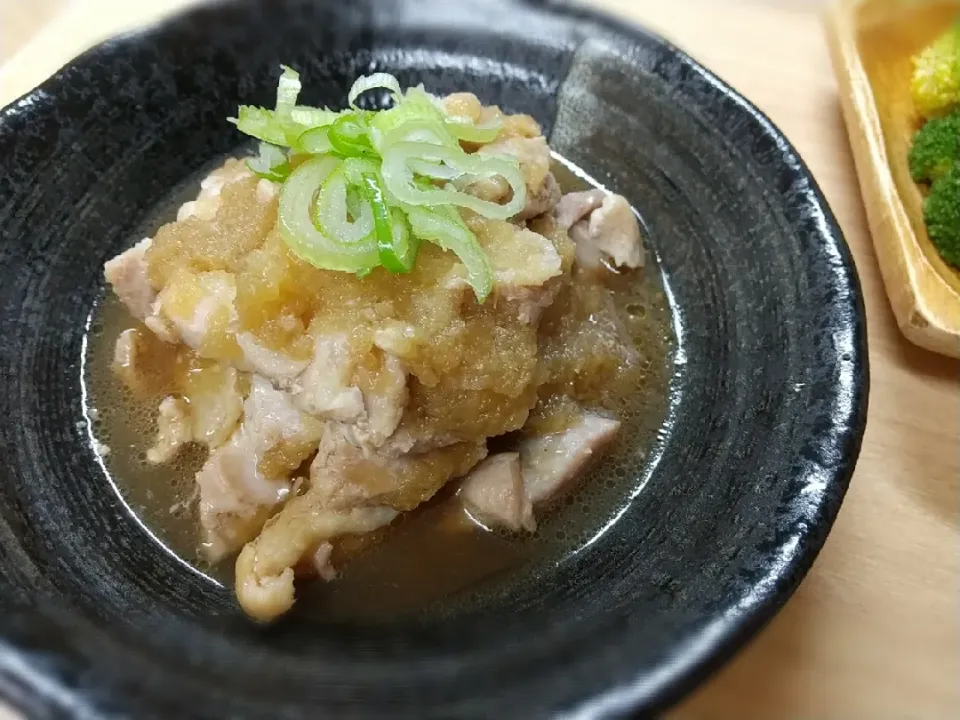 Snapdishの料理写真:鶏モモ肉のみぞれ煮|oliveさん