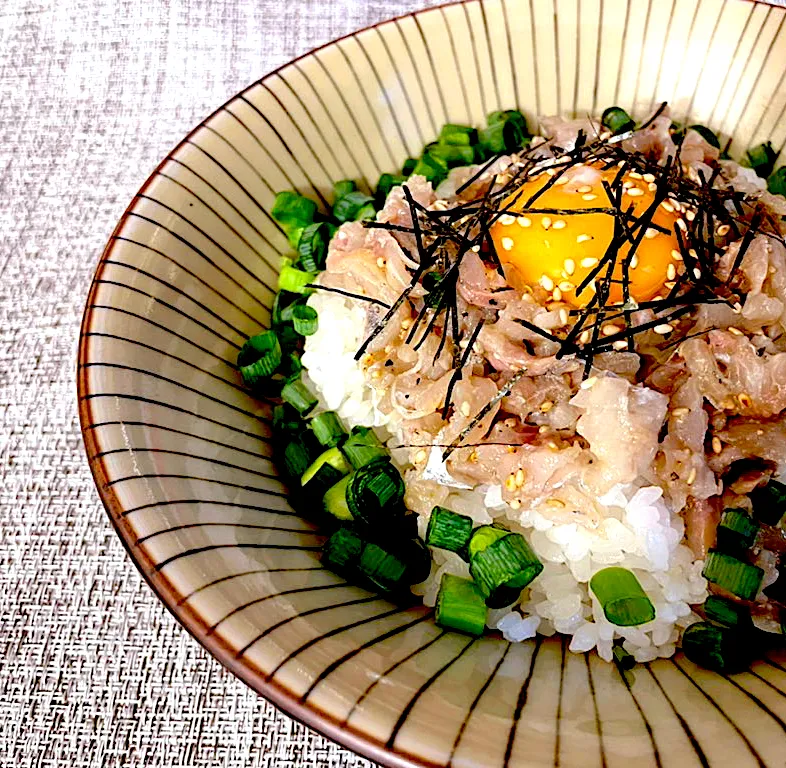 鯵のタタキの塩ユッケ丼|ゆきっちん(・8・)さん