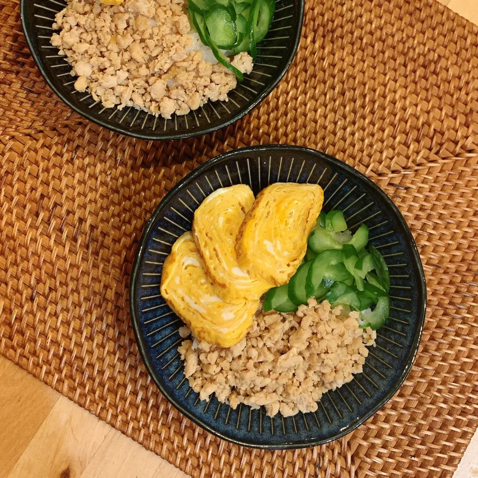 三色丼✴︎|あやみんさん