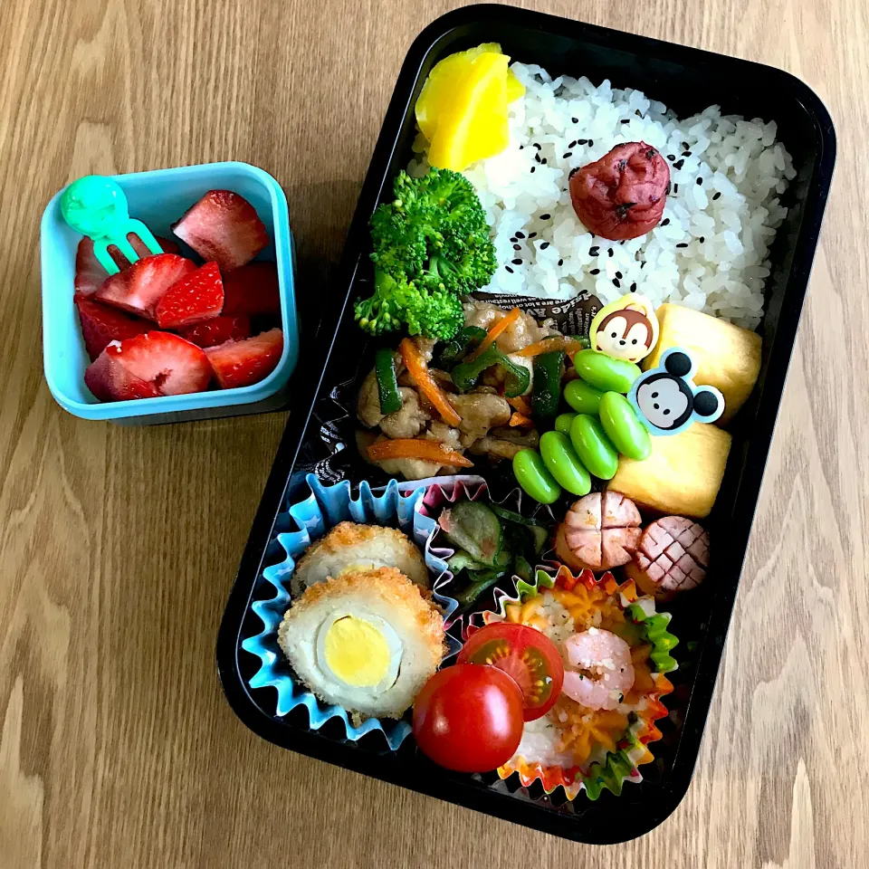 Snapdishの料理写真:小1男子の学童弁当🍙|ちぃさん