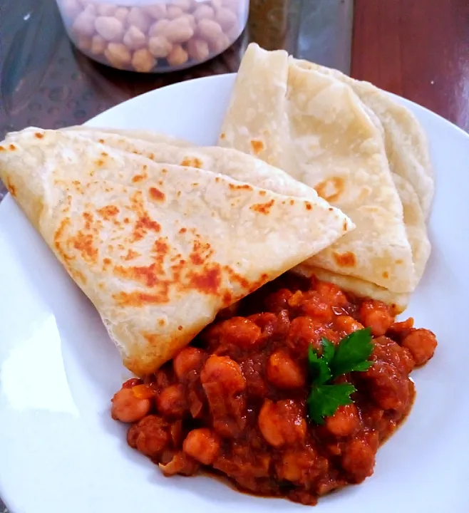 chapatti with chana masala|Anna Ganigaさん