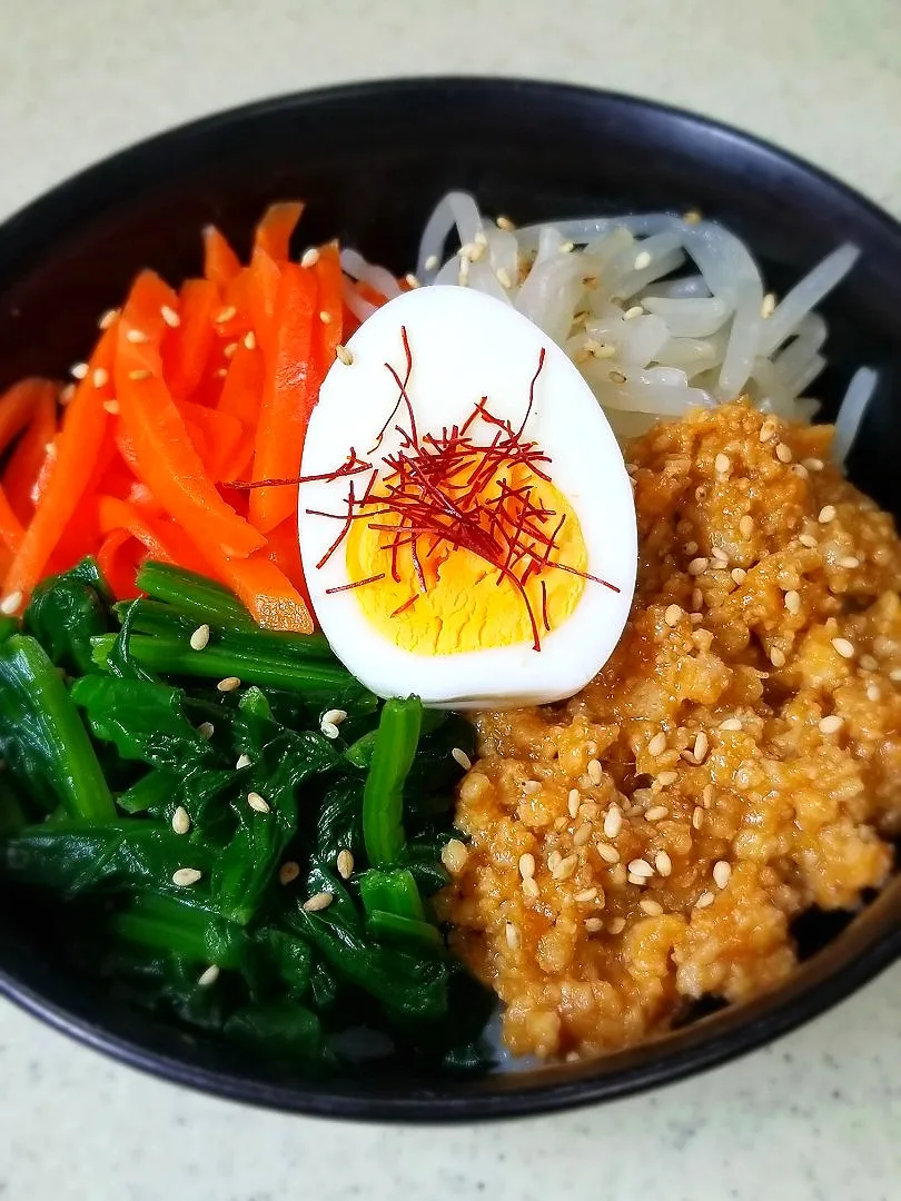 Snapdishの料理写真:パパとおそろいビビンバ丼|ぱんだのままんさん