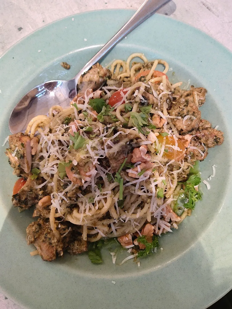 Pesto Chicken Pasta|Natassjatayさん