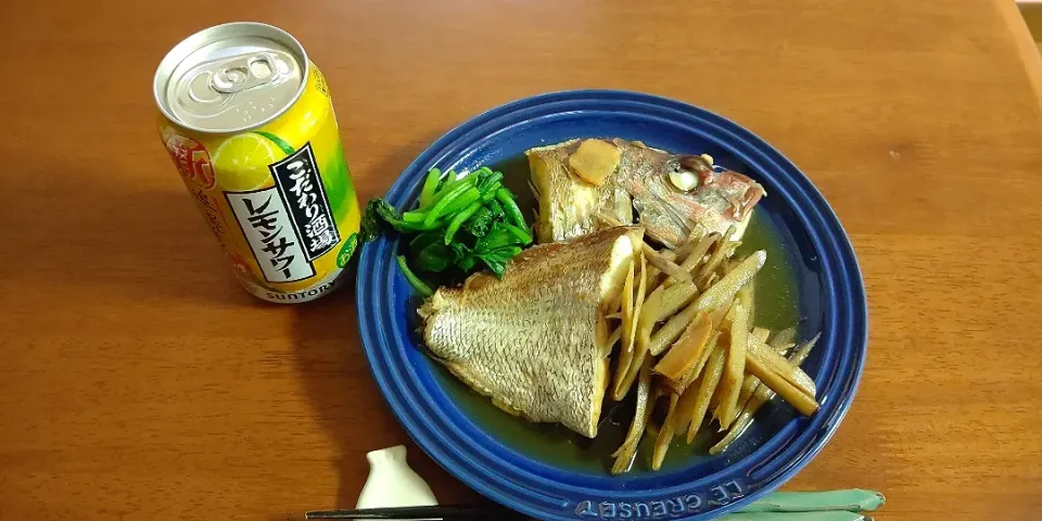 鯛🐟の煮付け　牛蒡　ほうれん草|裕子さん