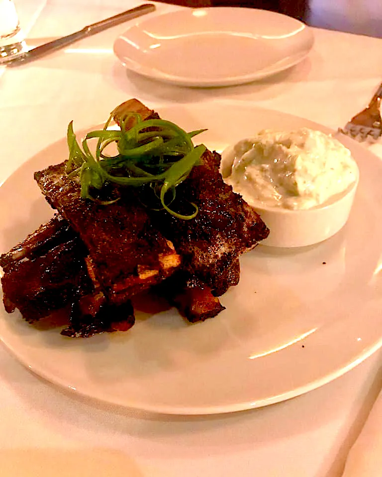 Grilled Lamb Ribs w/ cucumber garlic yogurt|gonbenさん