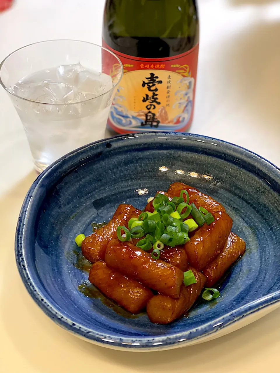 Snapdishの料理写真:ねじり蒟蒻のうまかばい炒め|ナガマンさん