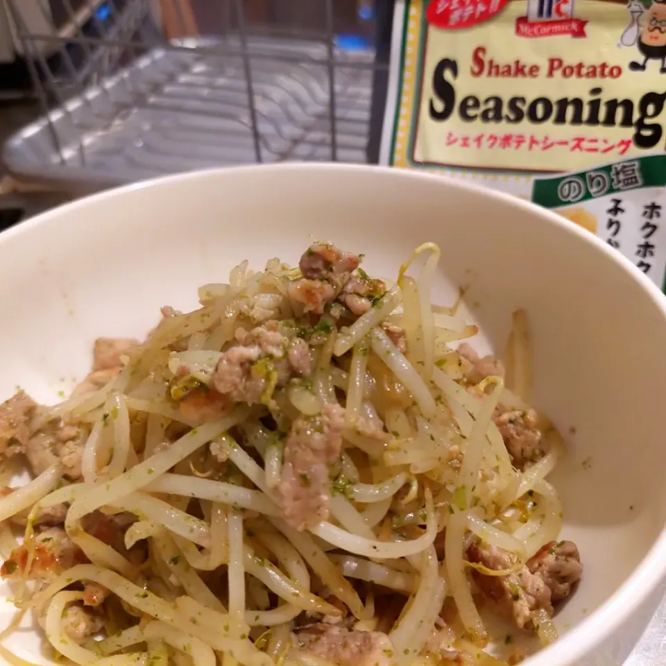 大学生(男子)に教える用の簡単どんぶり飯
これでモヤシ炒め丼にもなる！(笑)|しあるさん