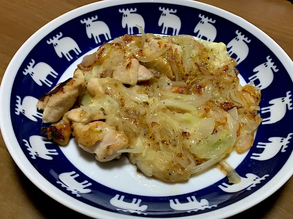 鳥もも肉と玉ねぎのチーズ焼き|とんさん