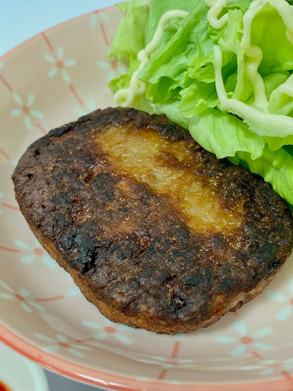 マルシンハンバーグ 焦げ焼き|Kojiさん