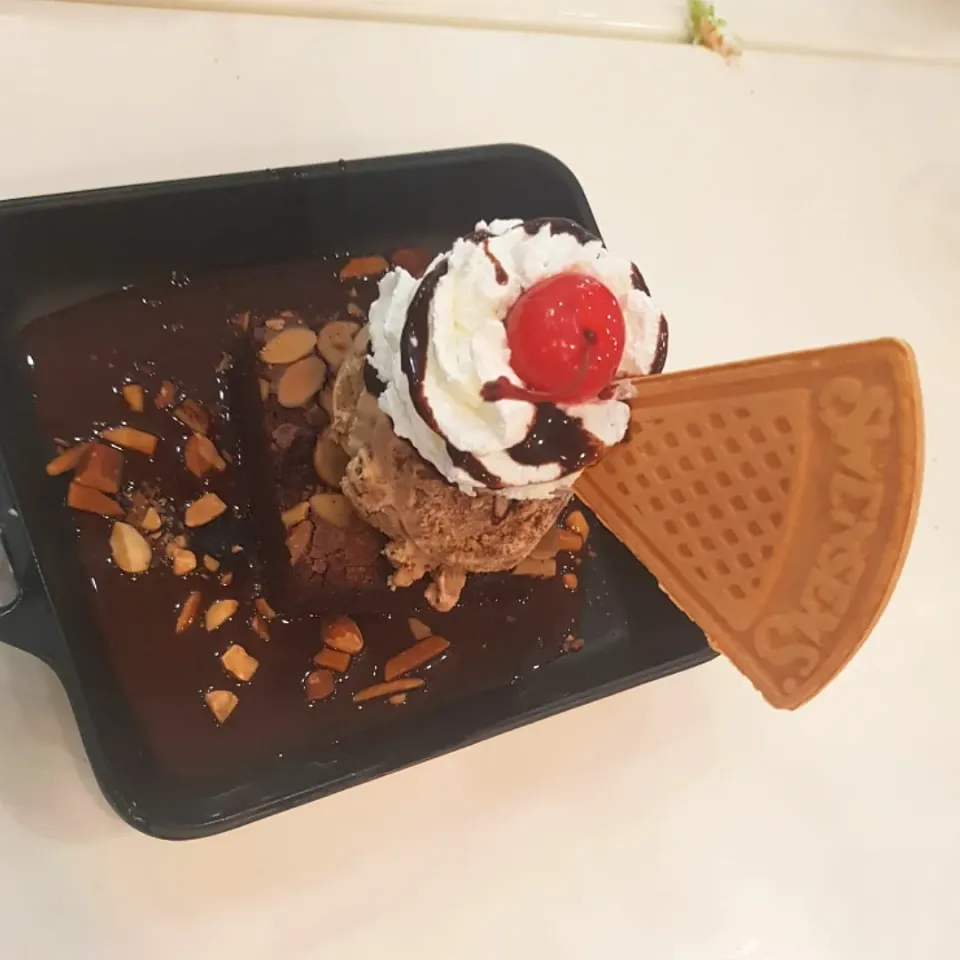 brownie with mocha icecream|patcookingfeverパットさん