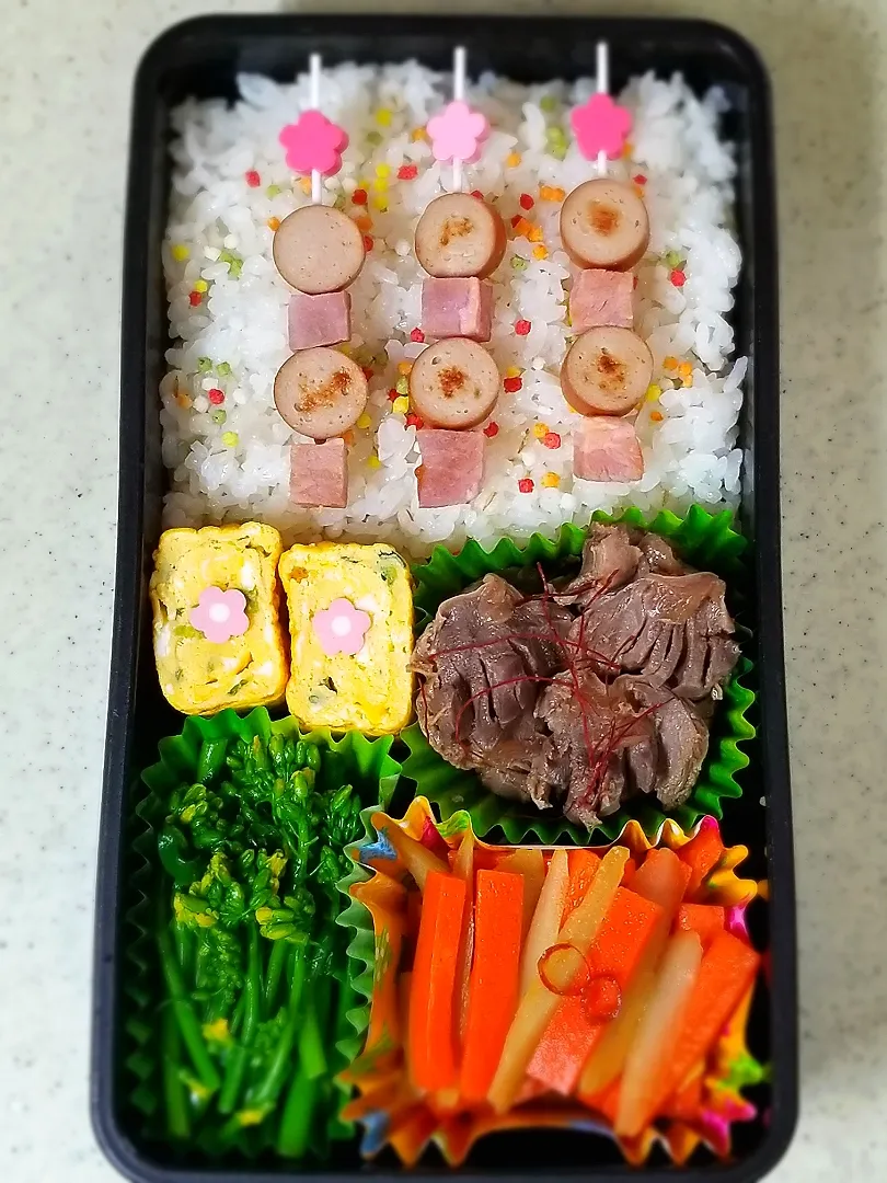 Snapdishの料理写真:お花のピンチョス弁当🍱|ぱんだのままんさん