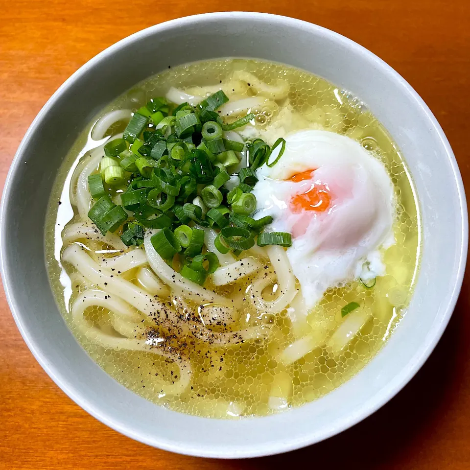 名古屋コーチンの鶏ガラから作った鶏塩うどん|久美子さん