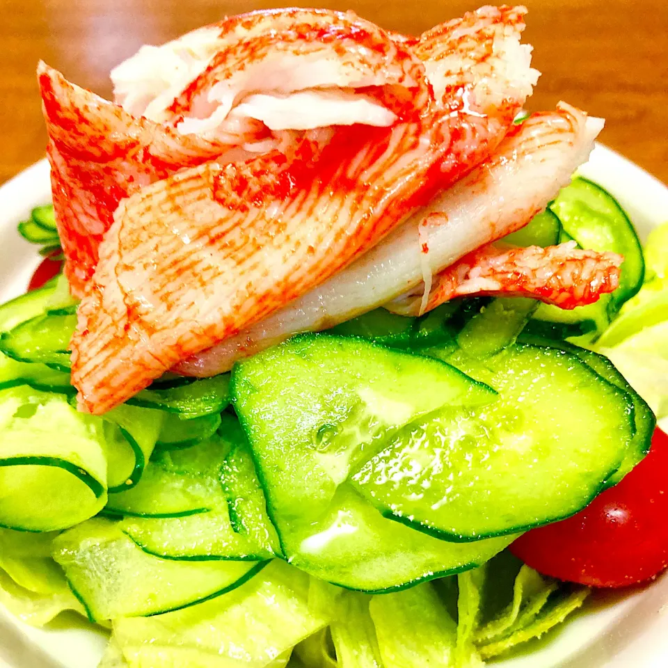 カニカマサラダ🥗今日は良い天気でした✨|まいりさん