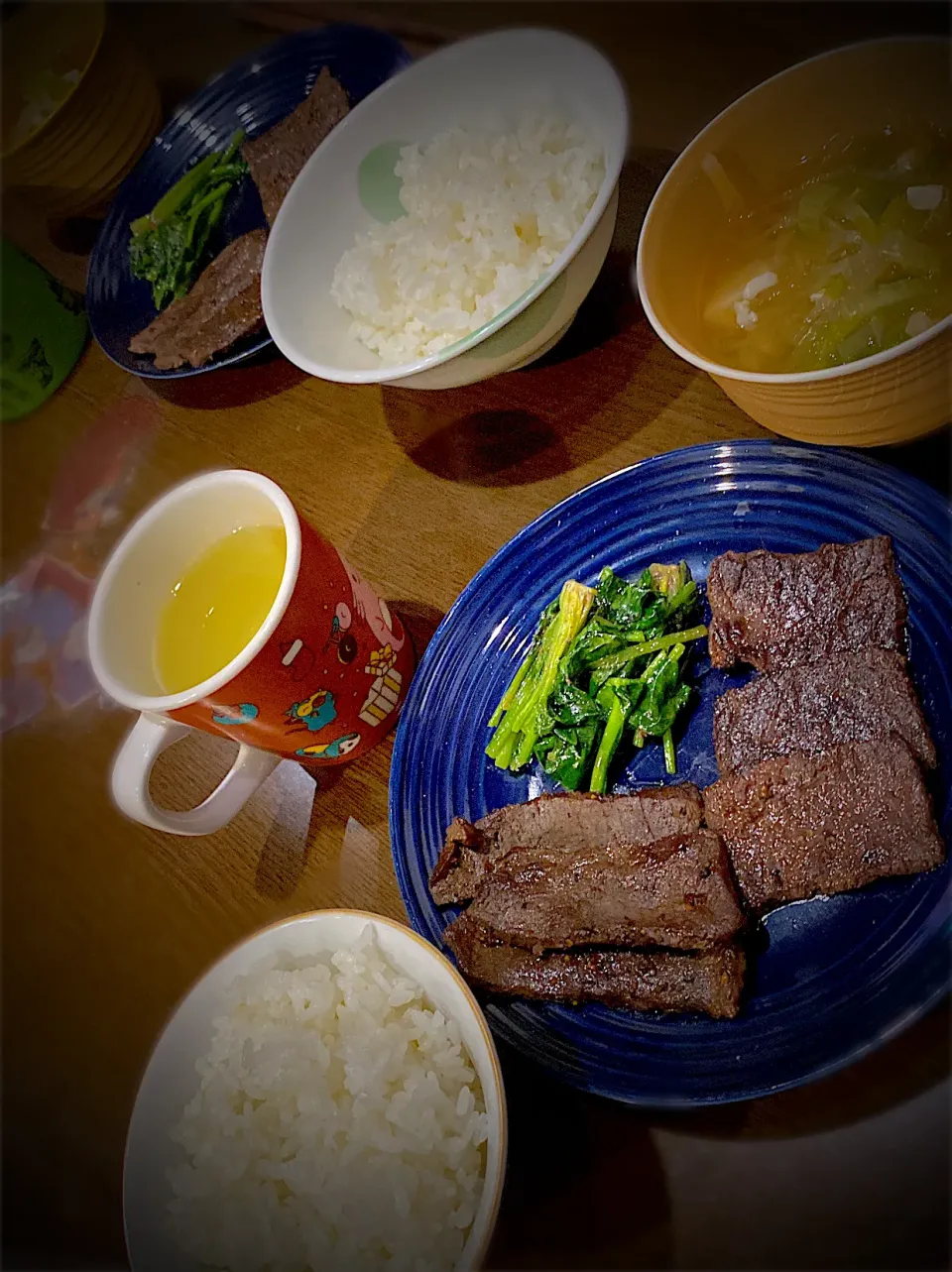 牛焼き肉　ほうれん草ソテー　大根と豆腐のお味噌汁　煎茶|ch＊K*∀o(^^*)♪さん