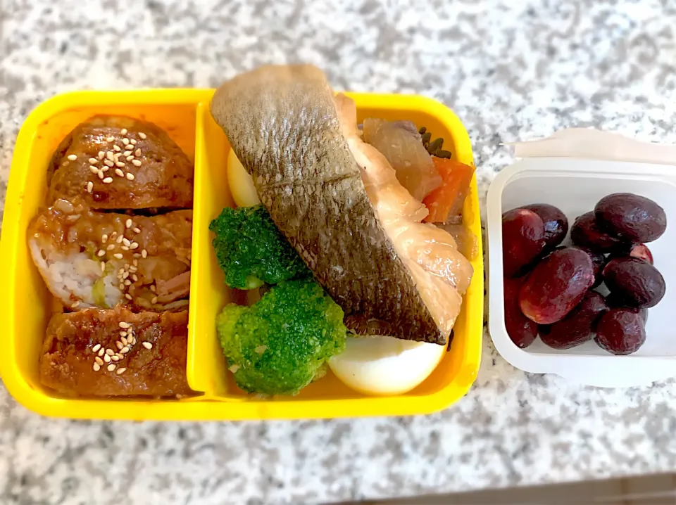 肉巻きおにぎり弁当|Sweets♡さん