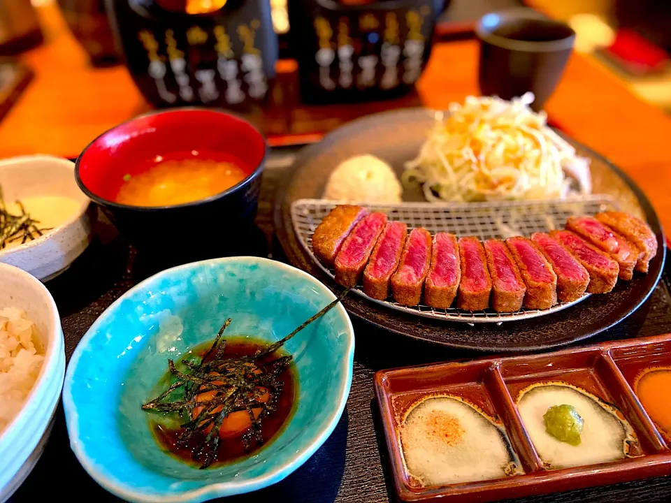 うし寅さん💛牛かつ定食💛|ナナさん