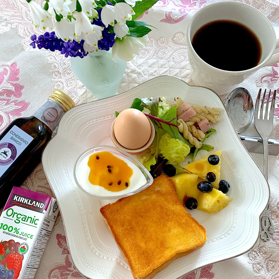 Snapdishの料理写真:🌸🌸花とモーニングプレート🌸🌸|あっちゃんさん