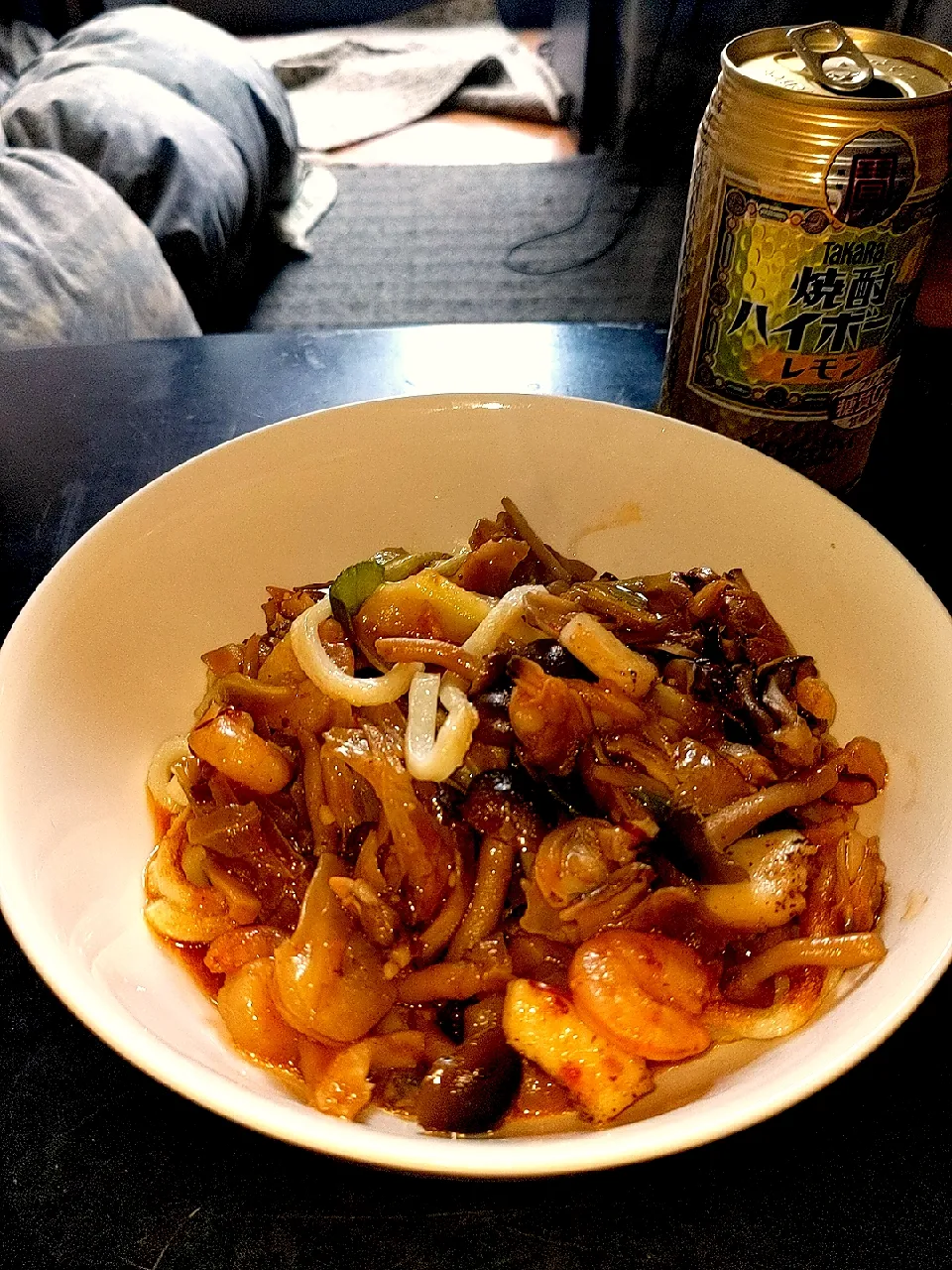 夜勤明け魚介と野菜あんかけうどんをタカラ焼酎ハイボールレモンで|Tarou  Masayukiさん