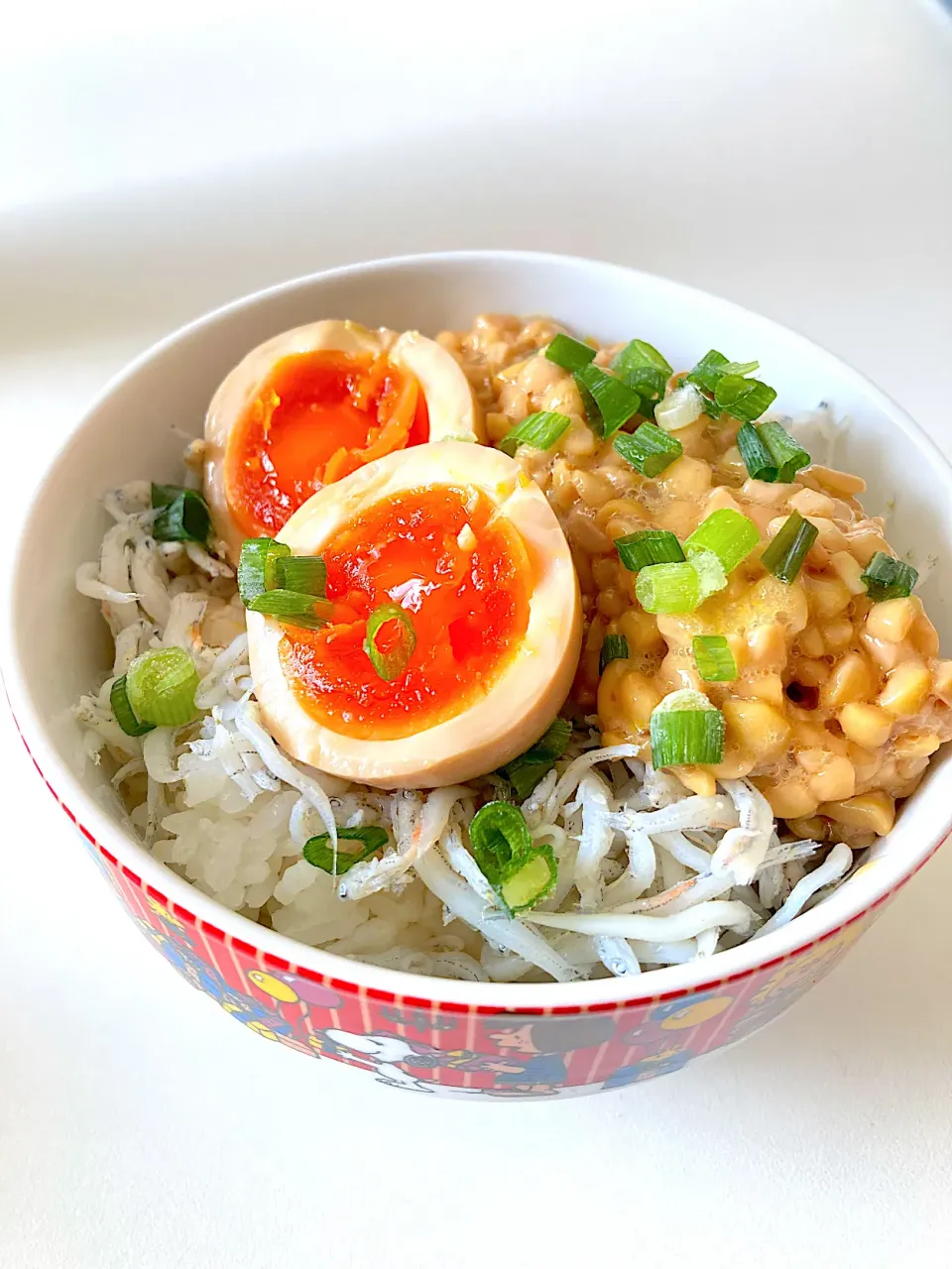 味玉納豆しらす丼|ちぼさん