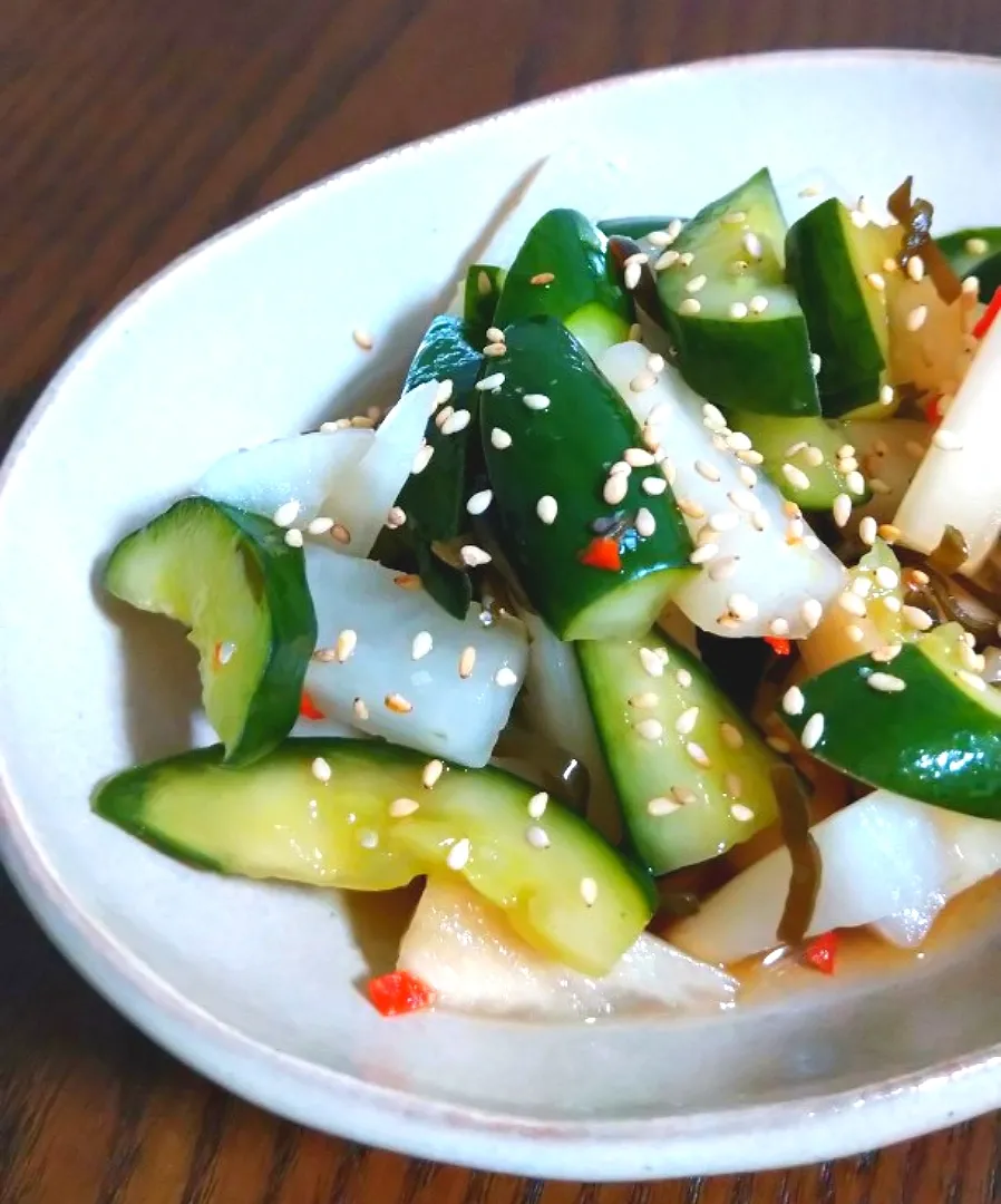 白だしで大根ときゅうりの浅漬け🥒|じょうさん