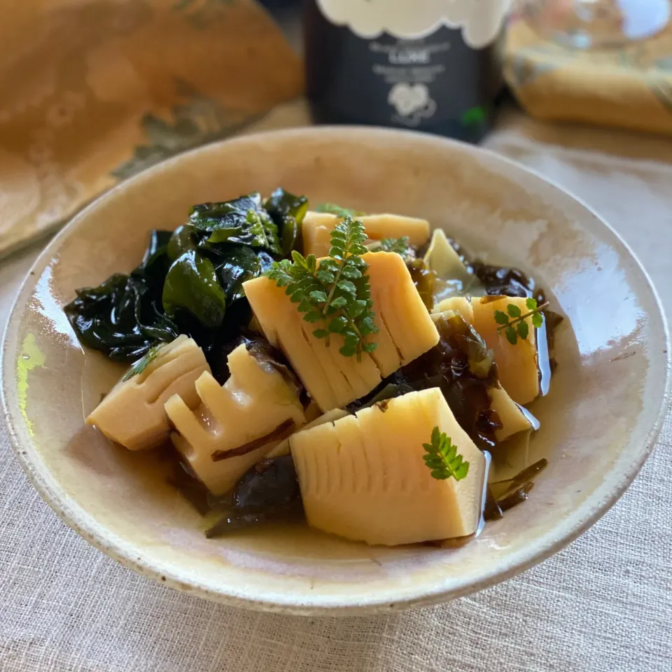 Snapdishの料理写真:たけのこと生わかめの昆布煮🥢|ゆきぽん@ゆきの家飲み料理さん