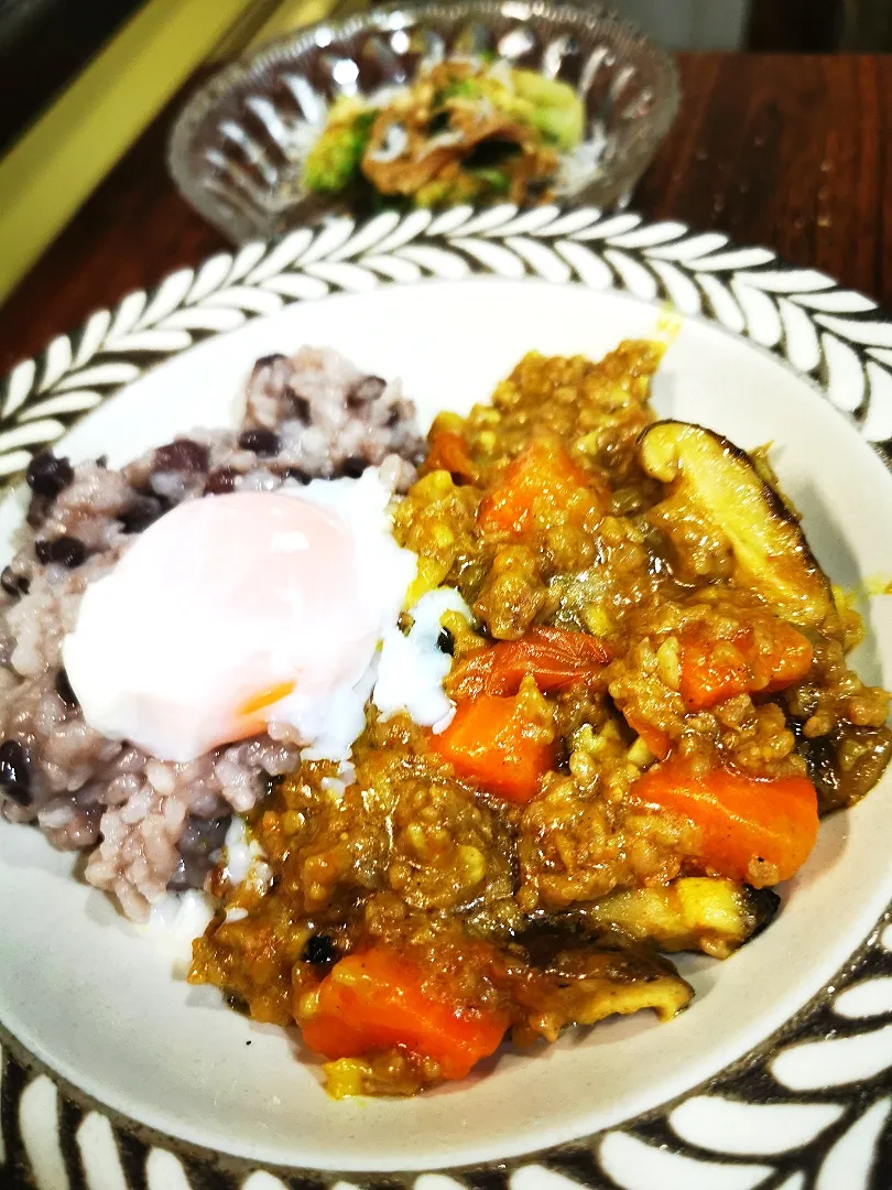 みよぱさんの料理 🍛うまみがスゴい！簡単絶品「きのこのカレー」🍄

子供も喜ぶブロッコリーのナムル👌😀|ペンギンさん