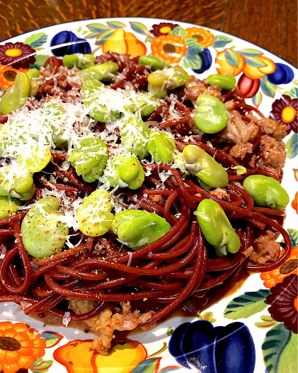 なんと、キャンティクラシコで茹でる『赤ワインスパゲティ・そら豆入り』|Rarikoさん