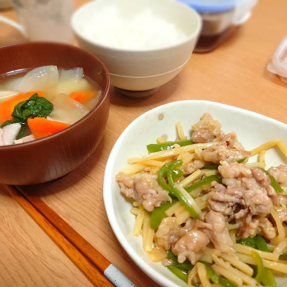 【夜ごはん】
青椒肉絲
コンソメスープ
ごはん|Rie*さん