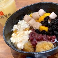 おやつ😋芋圓豆満足とマンゴーラッシー😉台湾甜商店にて🇹🇼
