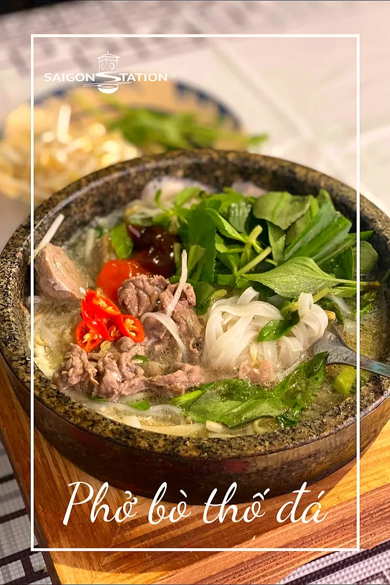 Beef pho noodle in hotstone|Saigon Stationさん