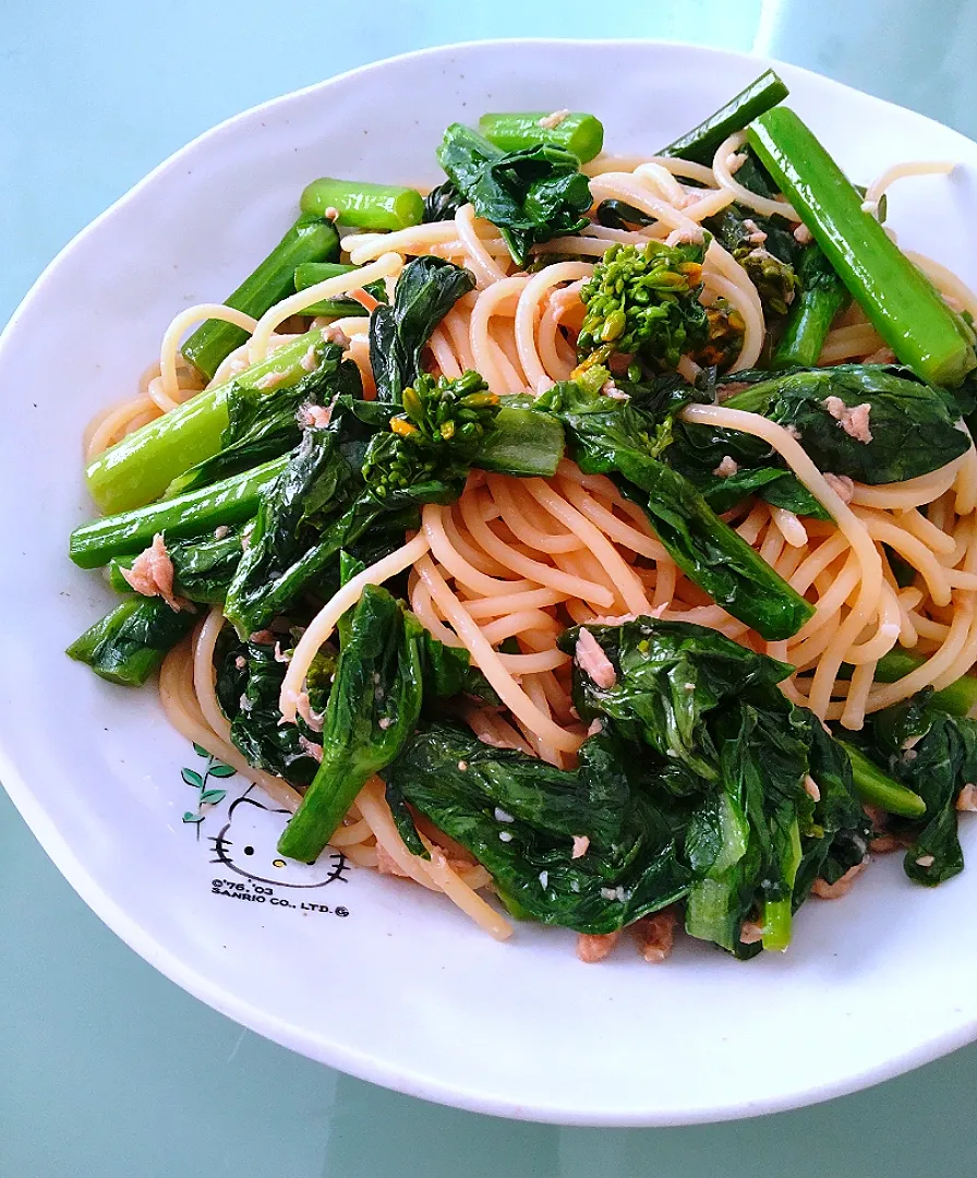 どっさり菜の花とツナのパスタ❗|かずにゃさん