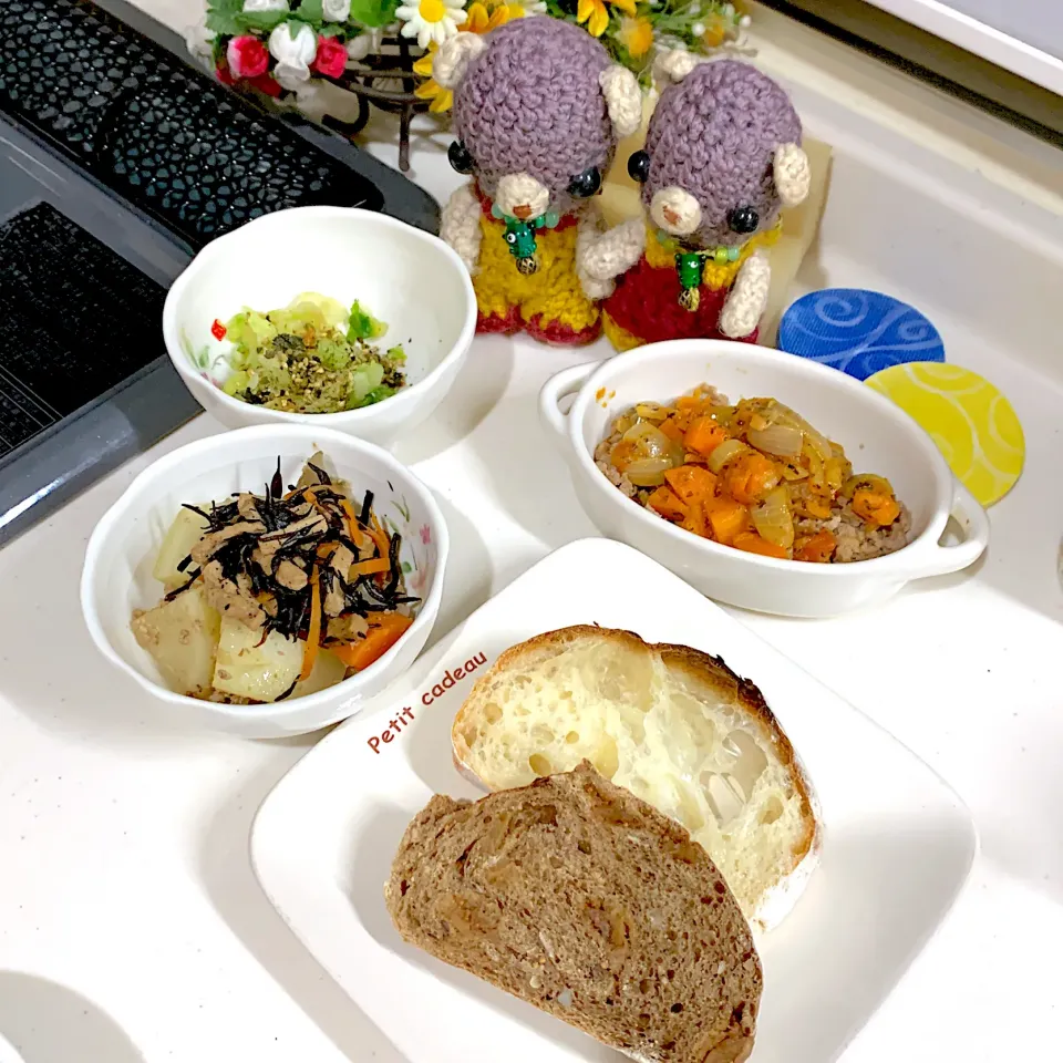 Snapdishの料理写真:お昼ごぱん（╹◡╹）|chagashiさん