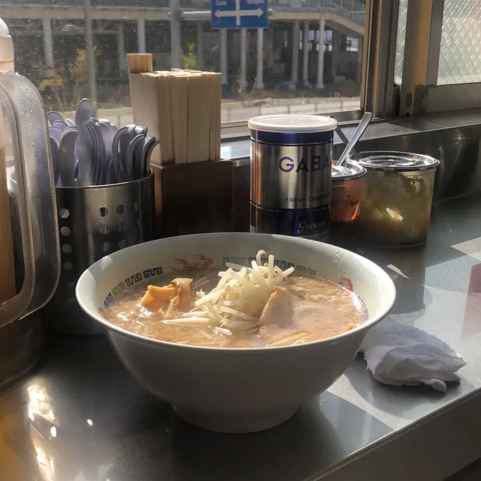 Snapdishの料理写真:暑い中　＃朝ラー　今日も　＃ホープ軒　で　＃ラーメン　喰らう|Hajime Sakaiさん