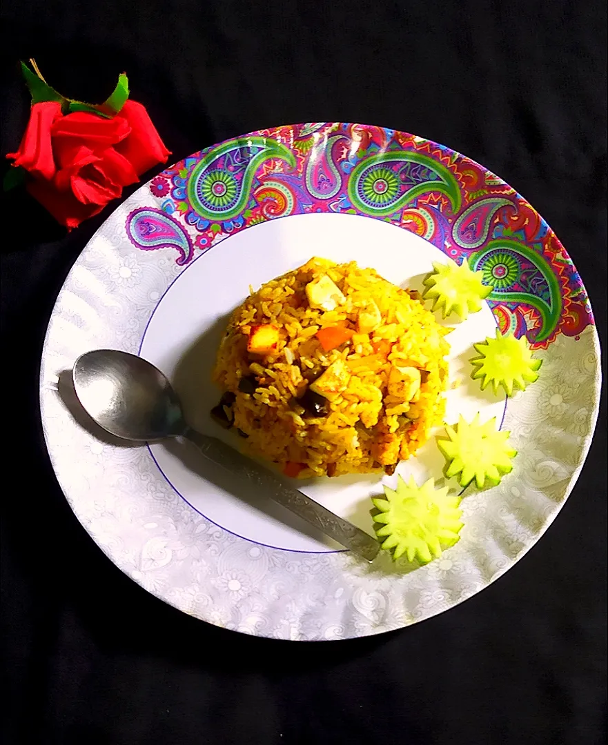 #Veg Pulao 
#A simple & healthy food 
Using all veggies and some little amount of oil and cooked rice Served with Starry Cucumber...|Manisha Mukherjeeさん