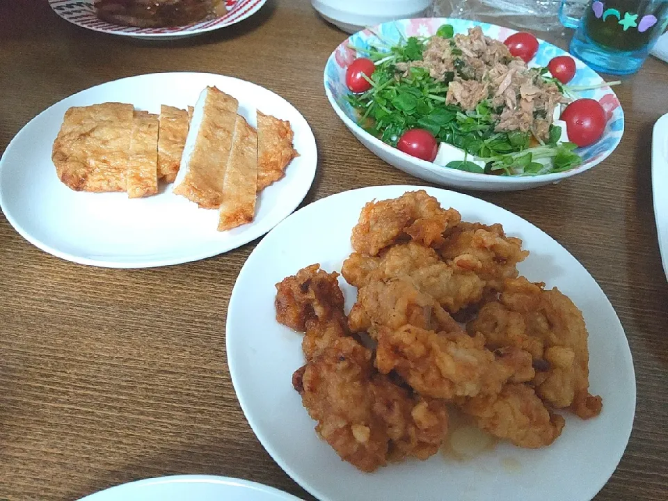 唐揚げ
ごぼ天
豆腐と豆苗のツナソースサラダ|尚さん