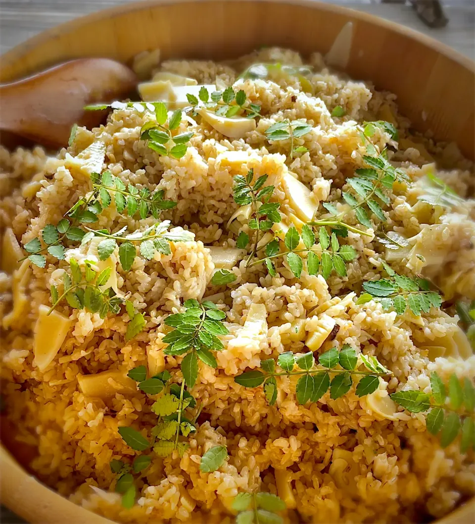 昨日掘りたて筍で炊き込みご飯作ったら最高だったよ😆|美味飯さん