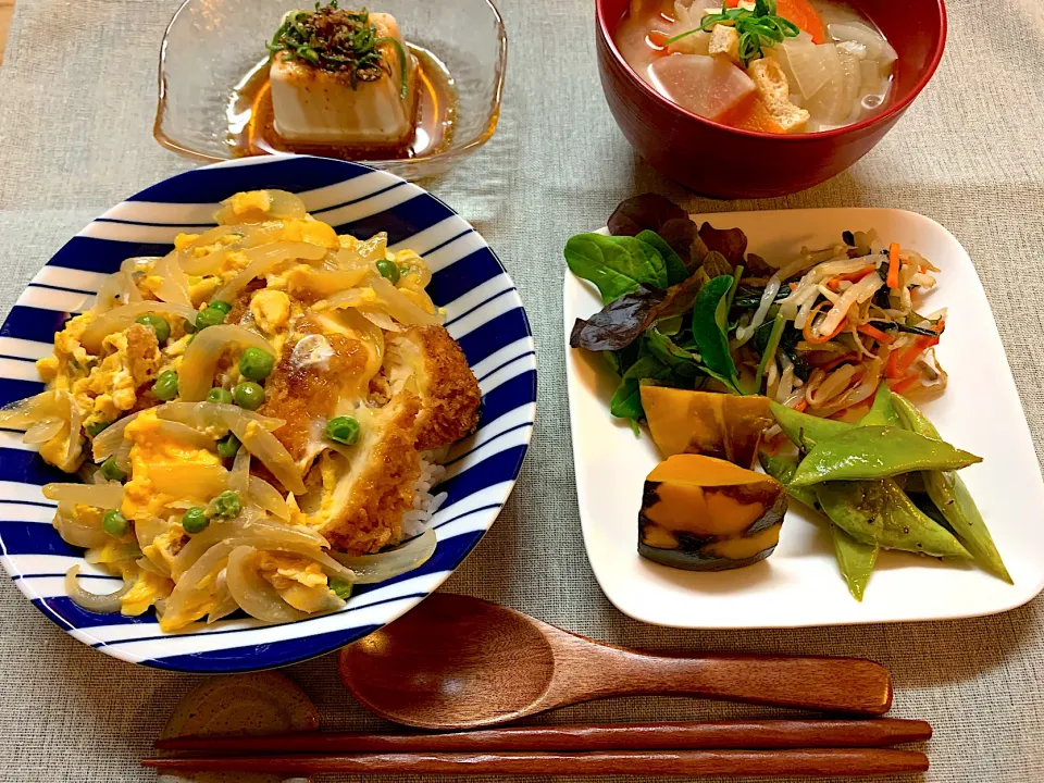 カツとじ丼|のらねこままさん