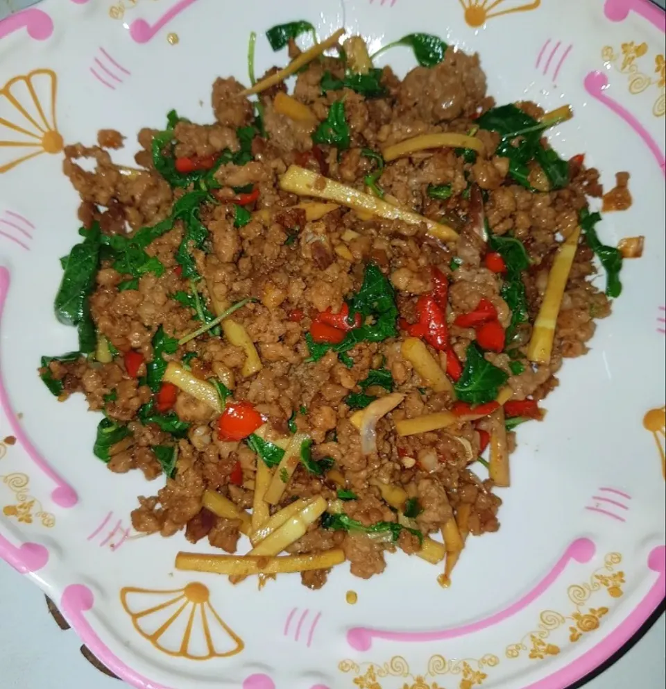 stir fry minced pork holy basil leaves with bamboo shoots|patcookingfeverパットさん