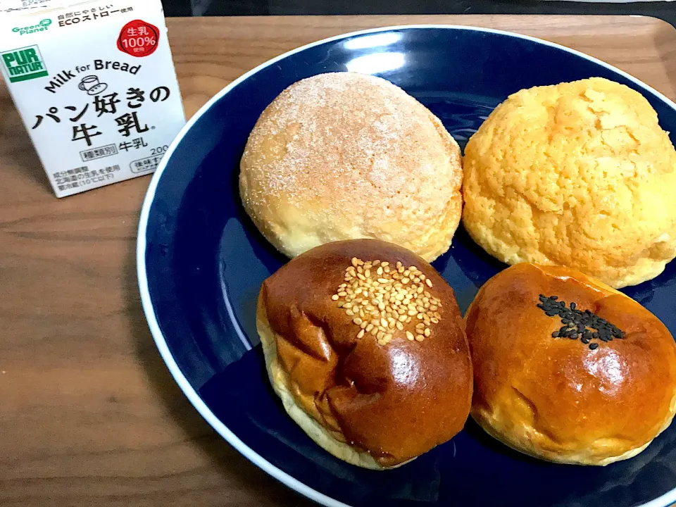 Snapdishの料理写真:メロンパン・あんパン|Tak@さん